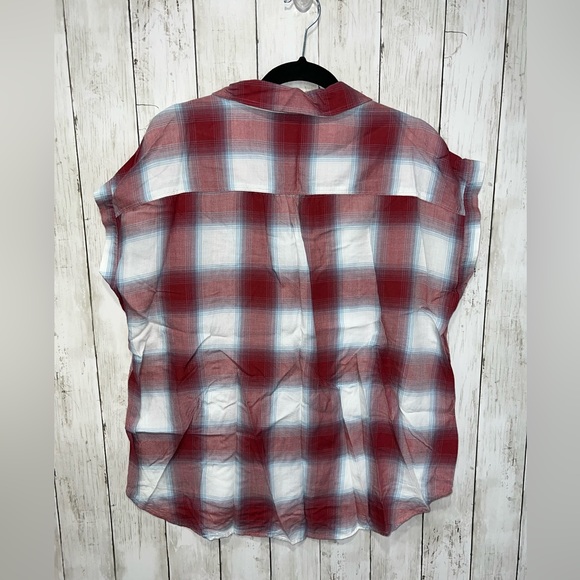 Eddie Bauer Cap Sleeve Plaid Button Up Shirt White Red Blue Size Large - Picture 2 of 6